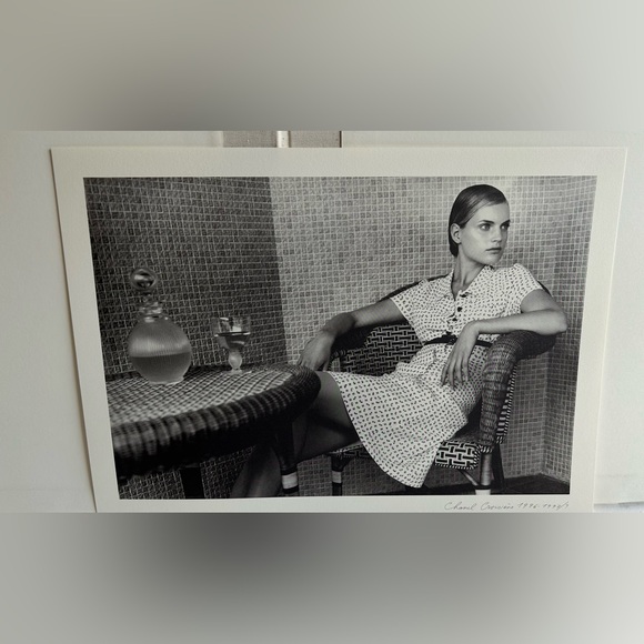 CHANEL Cruise Collection 1996-1997 Vintage Large Catalog Photos ByKarl Lagerfeld - Picture 12 of 15